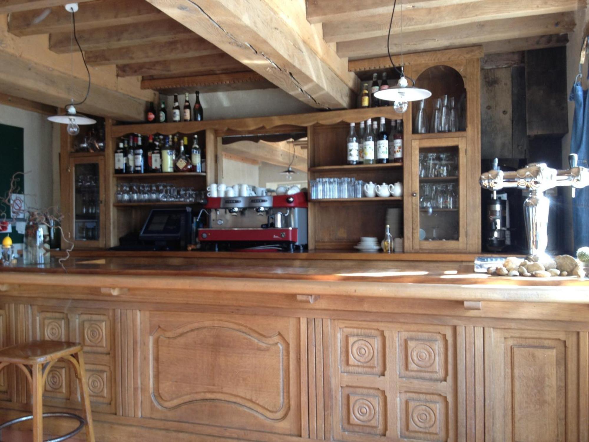 Les Deux Ponts Hotel Pierre-Perthuis Eksteriør billede